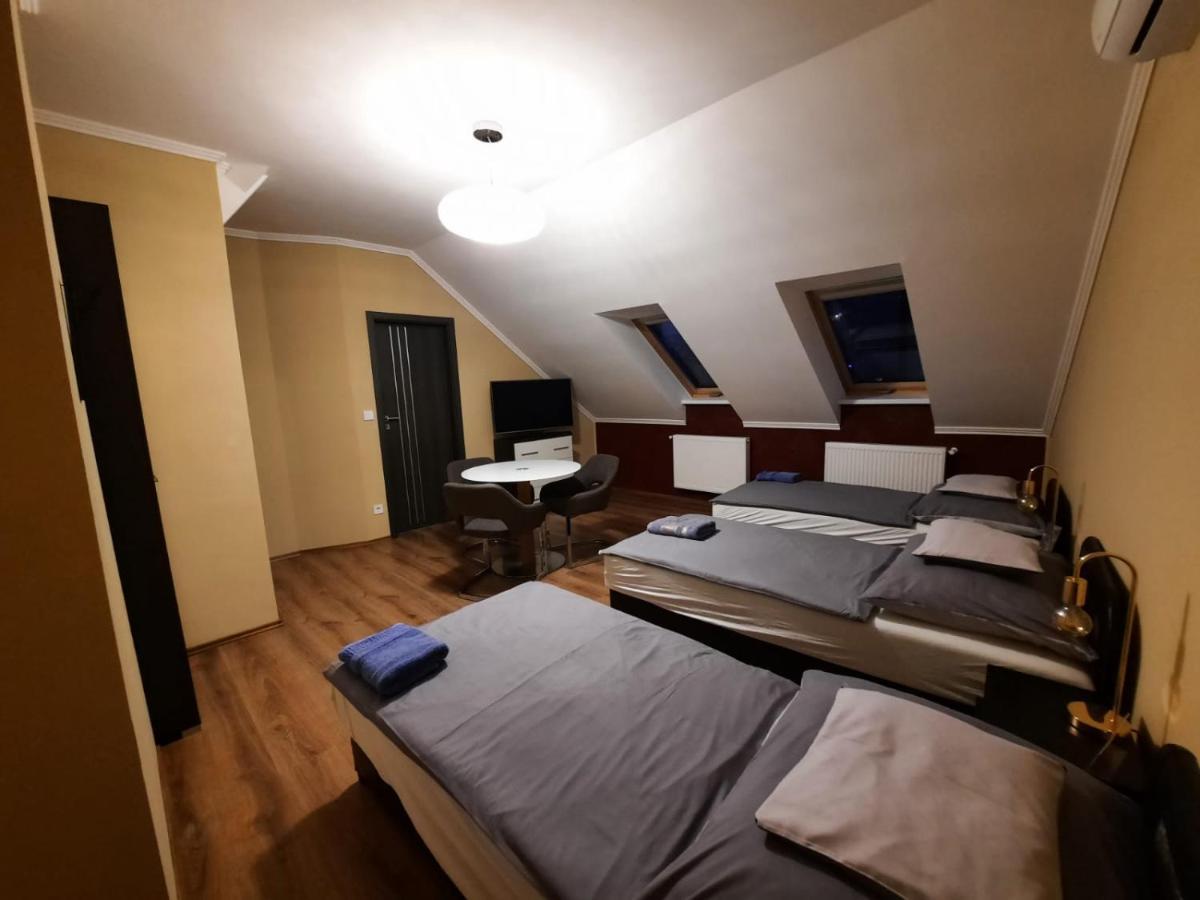 Bed and Breakfast Borostyán Panzió Debrecen Exterior foto